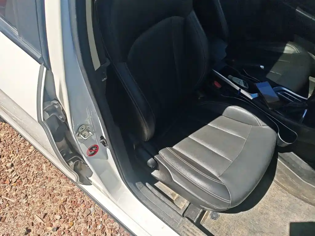 Geely Vision X3 — миниатюра 25