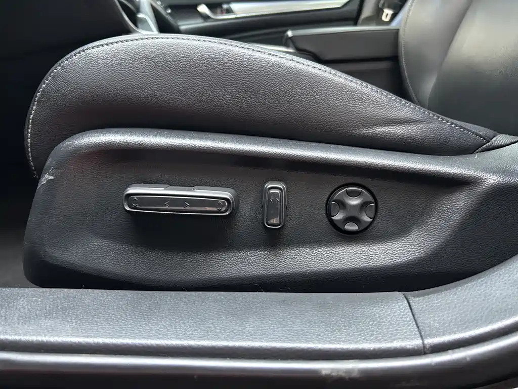 Honda Accord — миниатюра 18