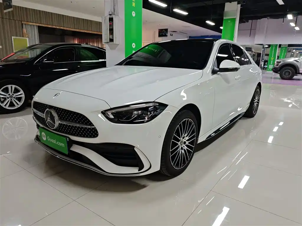 Mercedes-Benz C-Class 2024