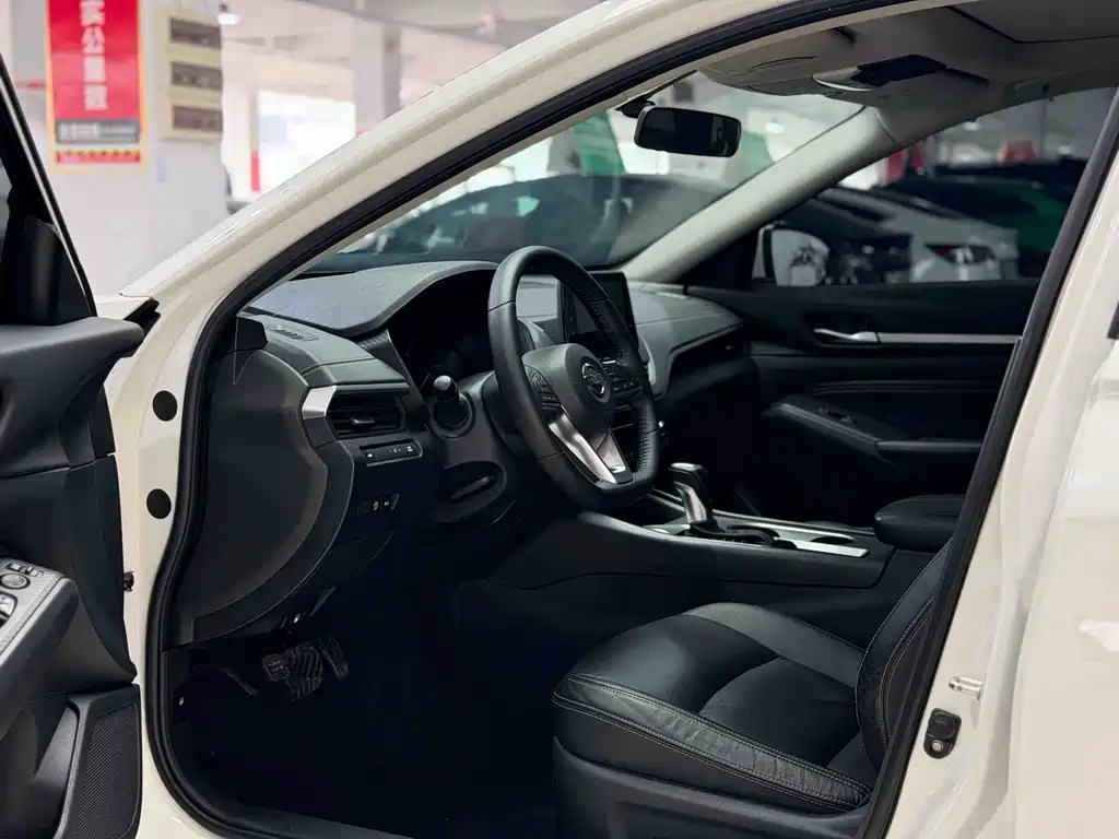 Nissan Teana — миниатюра 7