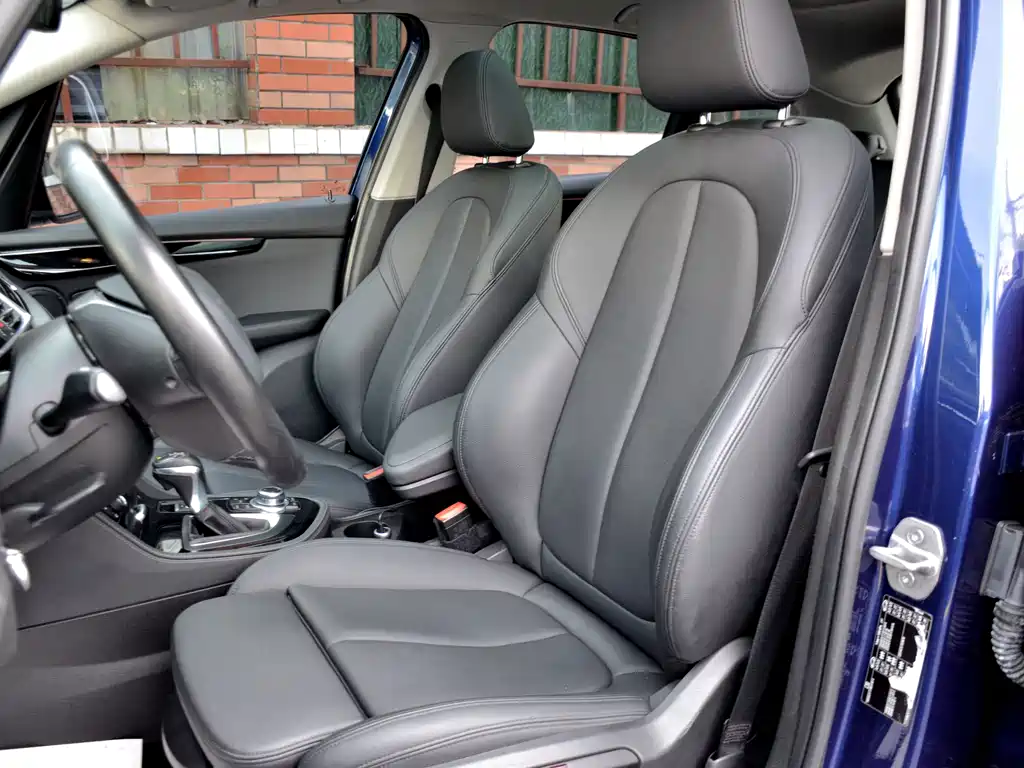 BMW 2 Series Active Tourer (Import) — миниатюра 13