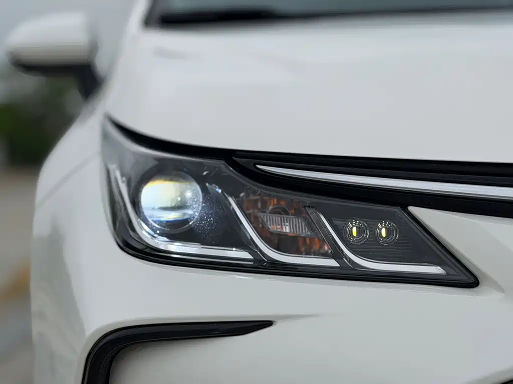 Toyota Corolla — миниатюра 17
