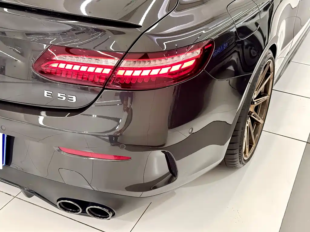 MERCEDES-BENZ E CLASS AMG