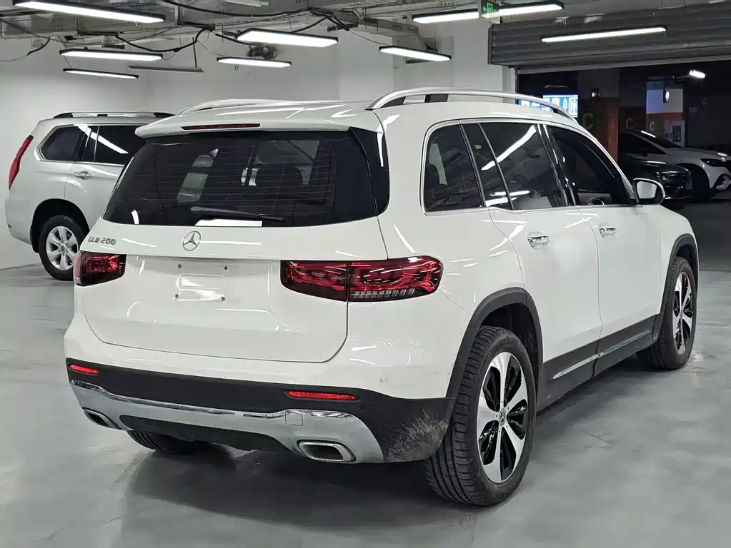 Mercedes-Benz GLB — миниатюра 4