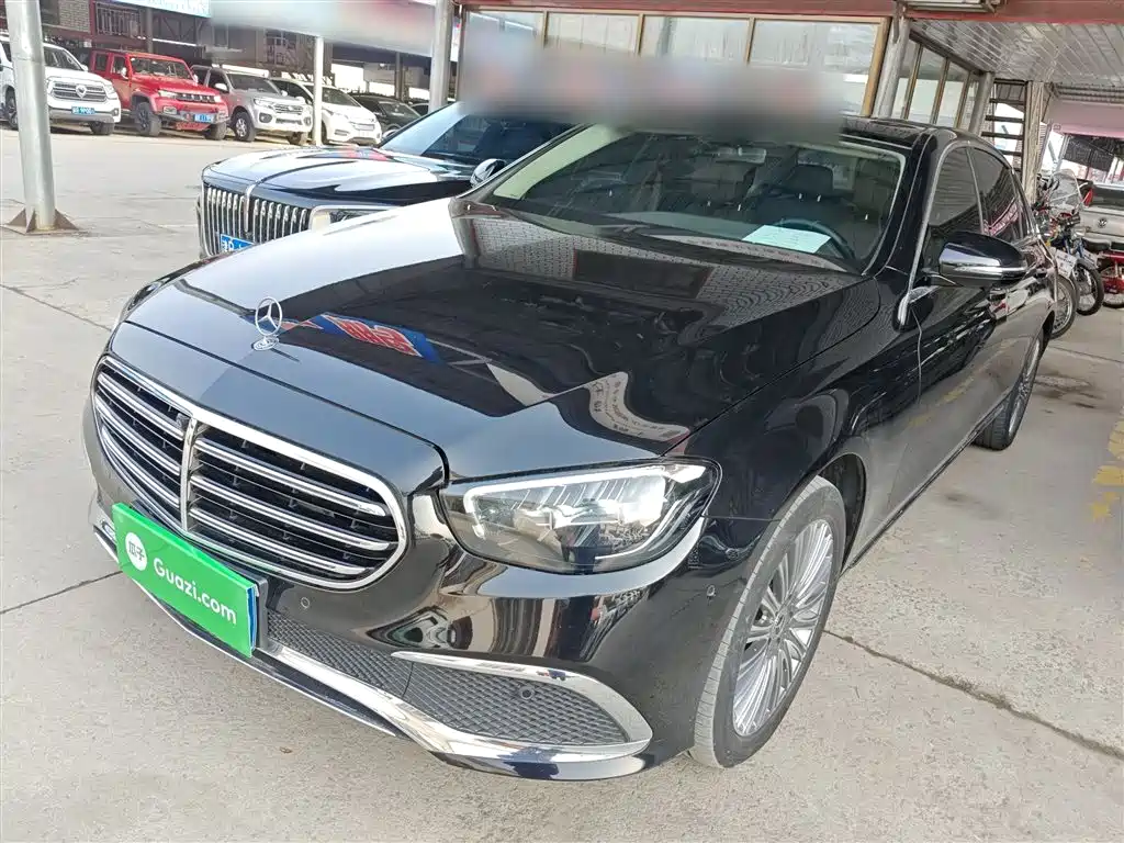 Mercedes-Benz E-Class 2022