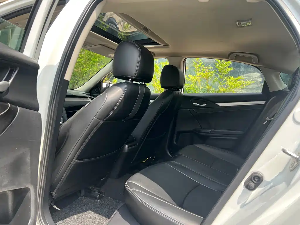 Honda Civic — миниатюра 14