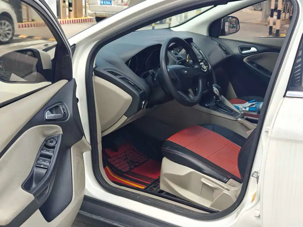 Ford Focus — миниатюра 3