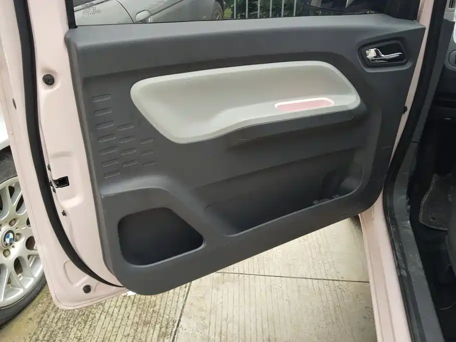 Wuling MINIEV — миниатюра 7