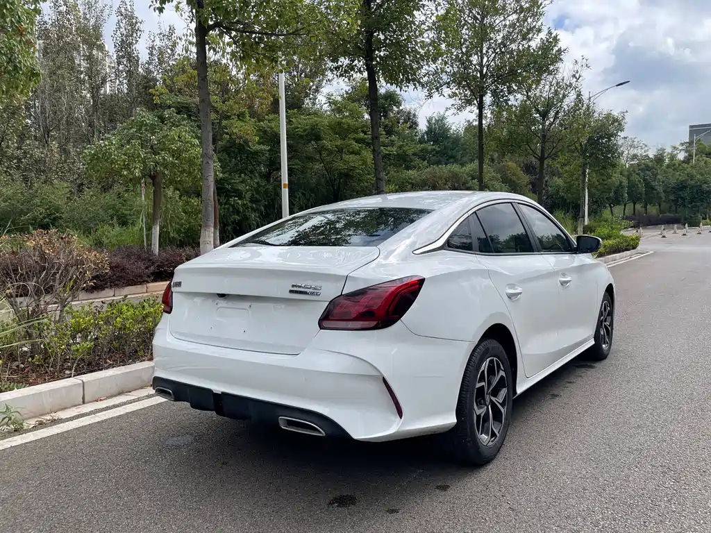 MG MG5 — миниатюра 17