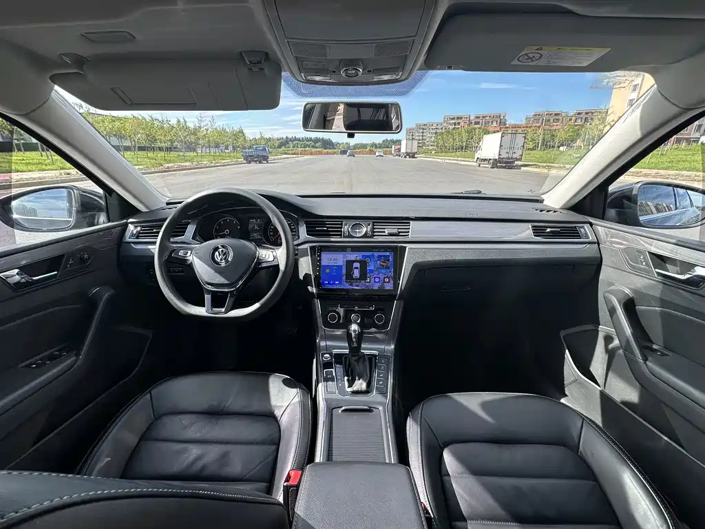Volkswagen Passat — миниатюра 6
