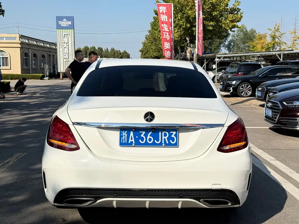 Mercedes-Benz C-Class — миниатюра 5