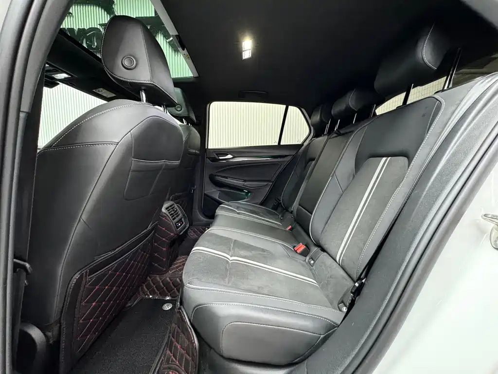 Volkswagen Golf — миниатюра 10