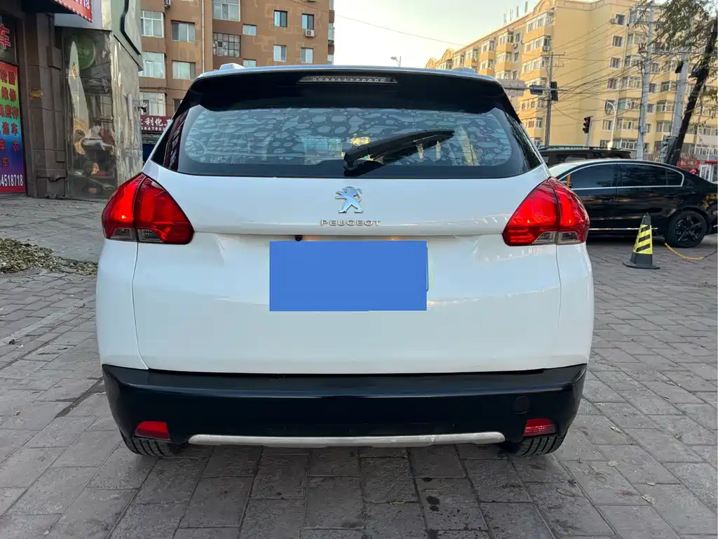 Peugeot 2008 — миниатюра 6