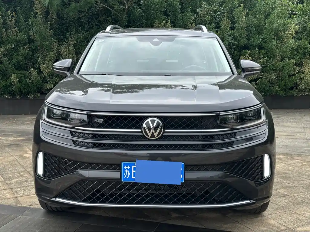 Volkswagen Tavendor 2023 380TSI R-Line