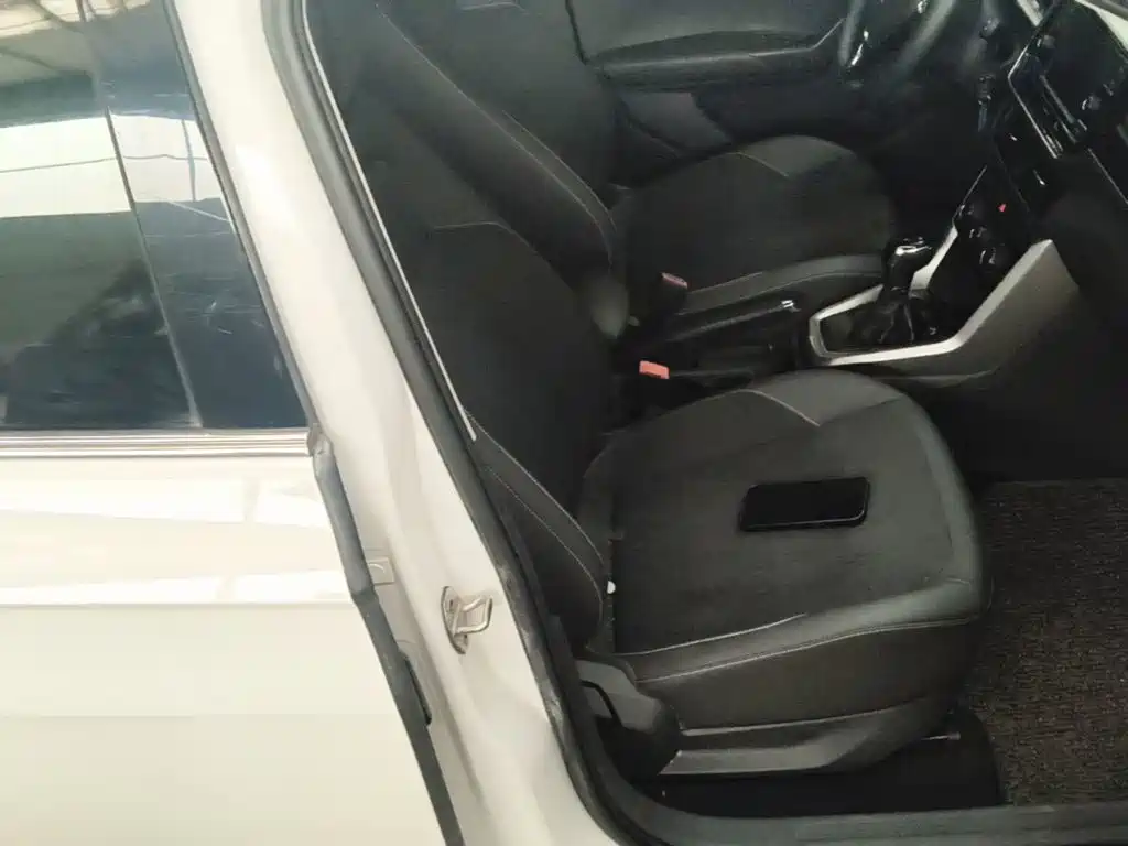 Volkswagen T-Cross — миниатюра 25