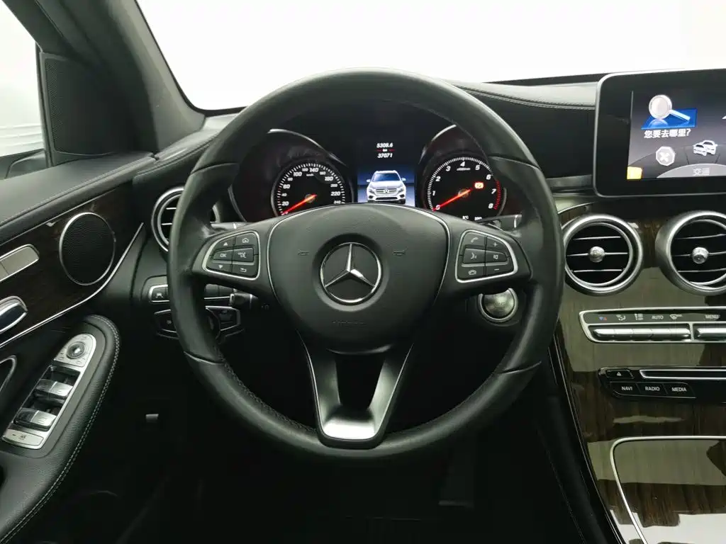 Mercedes-Benz GLC — миниатюра 11