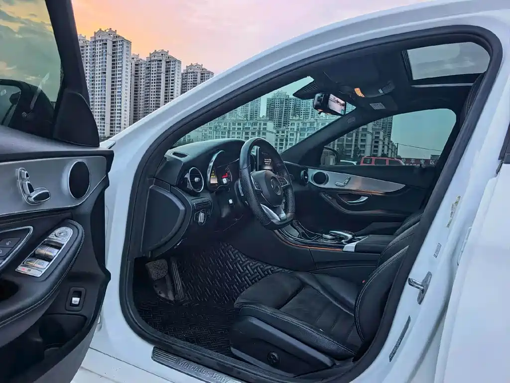 Mercedes-Benz C-Class — миниатюра 4