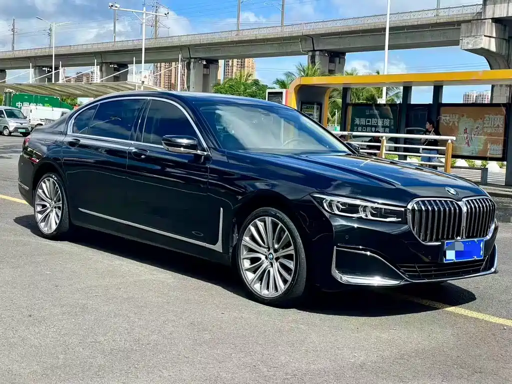 BMW 7 SERIES