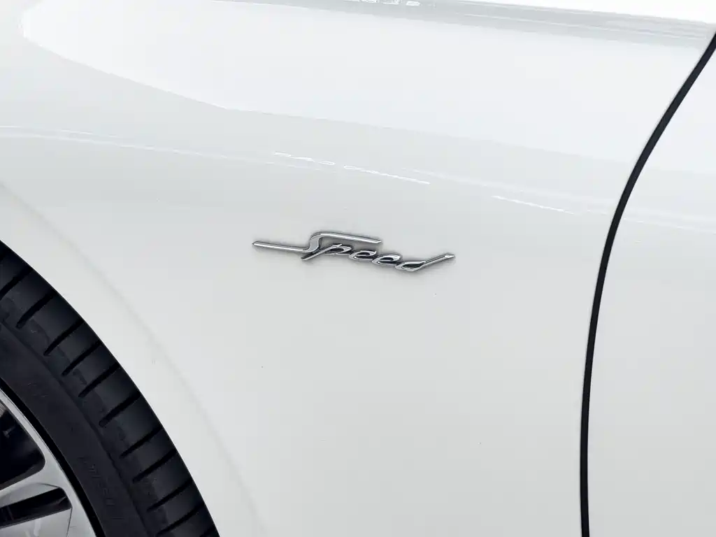 Bentley Continental PHEV — миниатюра 7