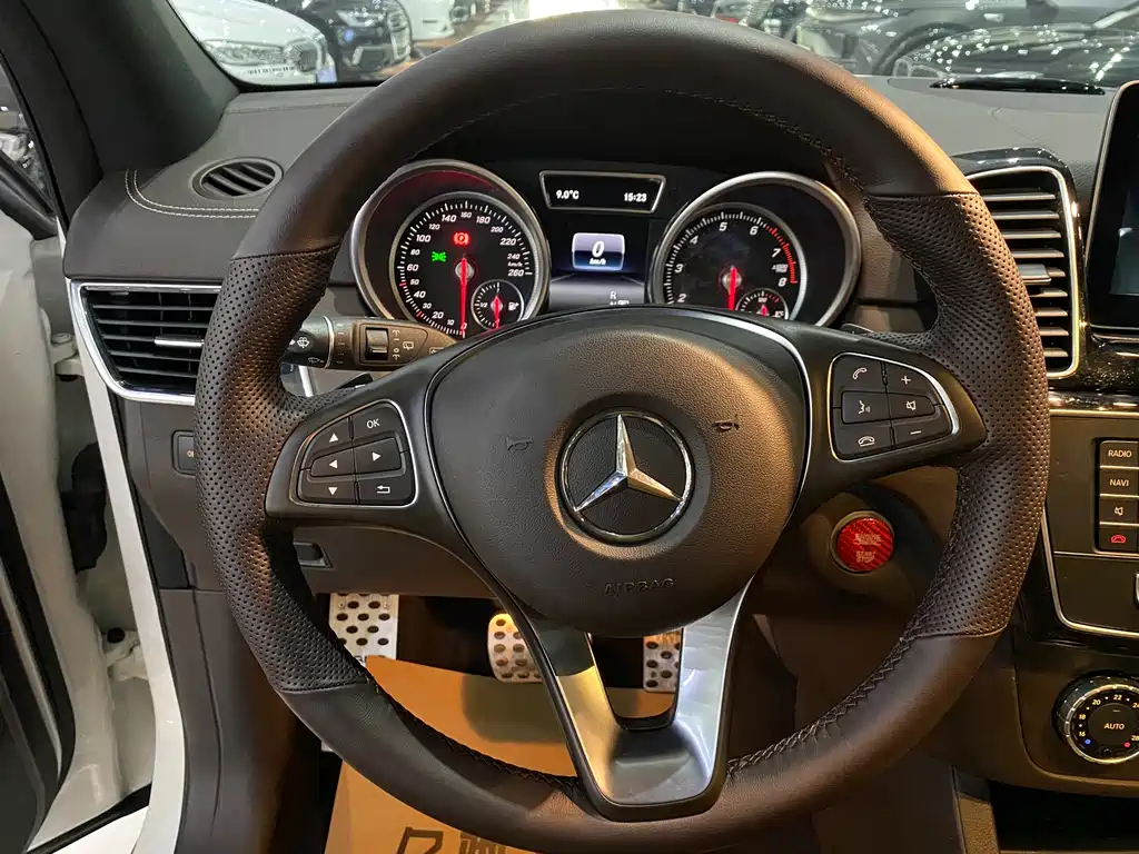 MERCEDES-BENZ GLE