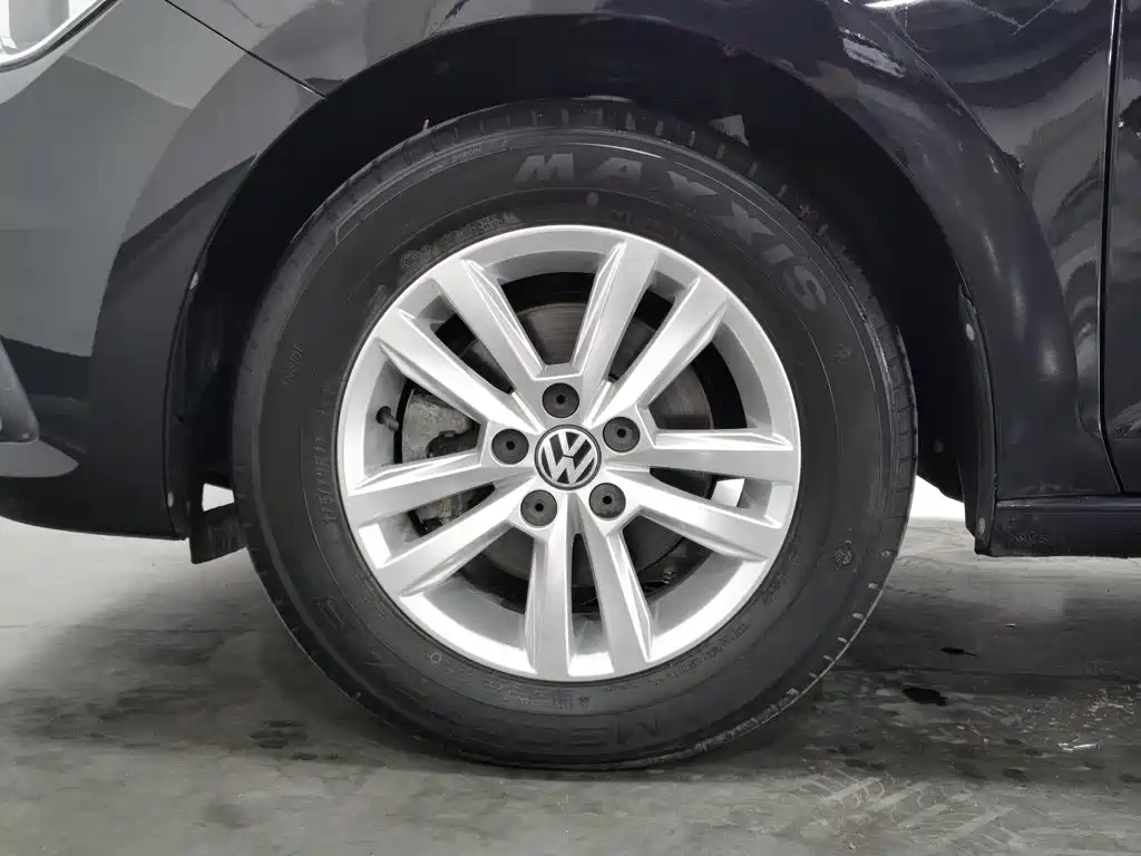 Volkswagen Santana — миниатюра 17