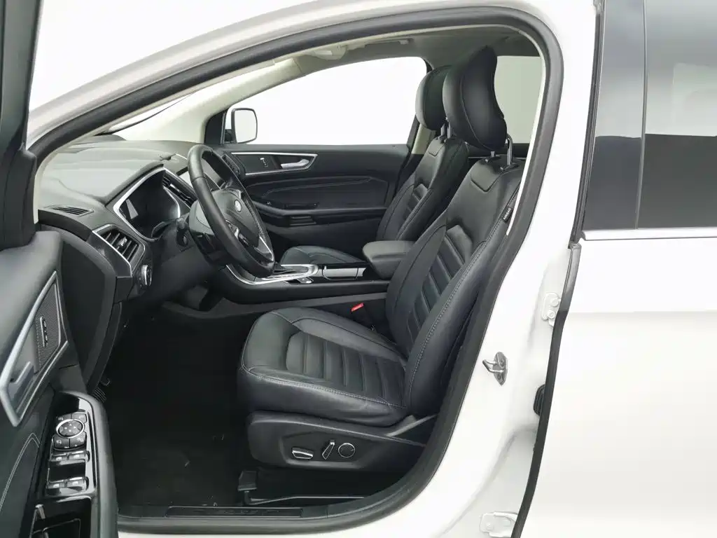 Ford Edge — миниатюра 10