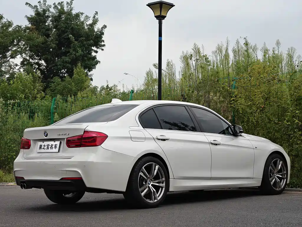 BMW 3 Series — миниатюра 8