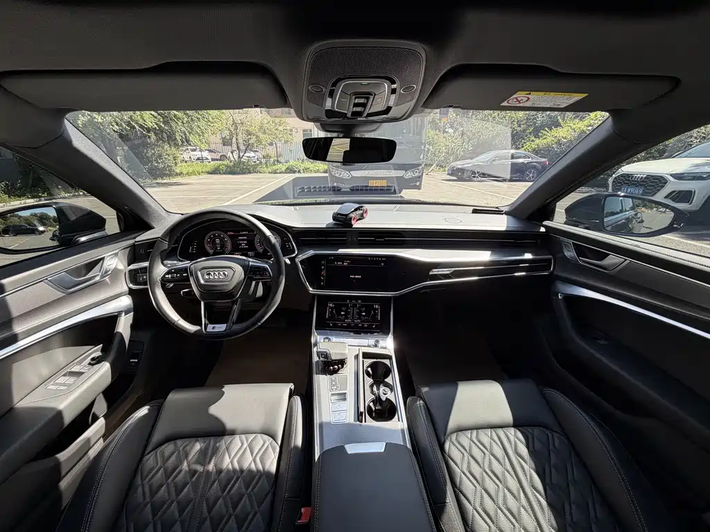 Audi A6L — миниатюра 12