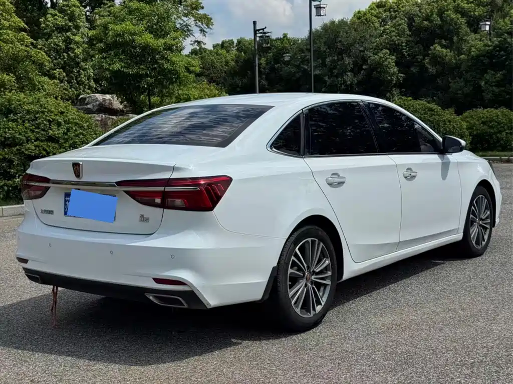 Roewe Roewe i6 Classic — миниатюра 7