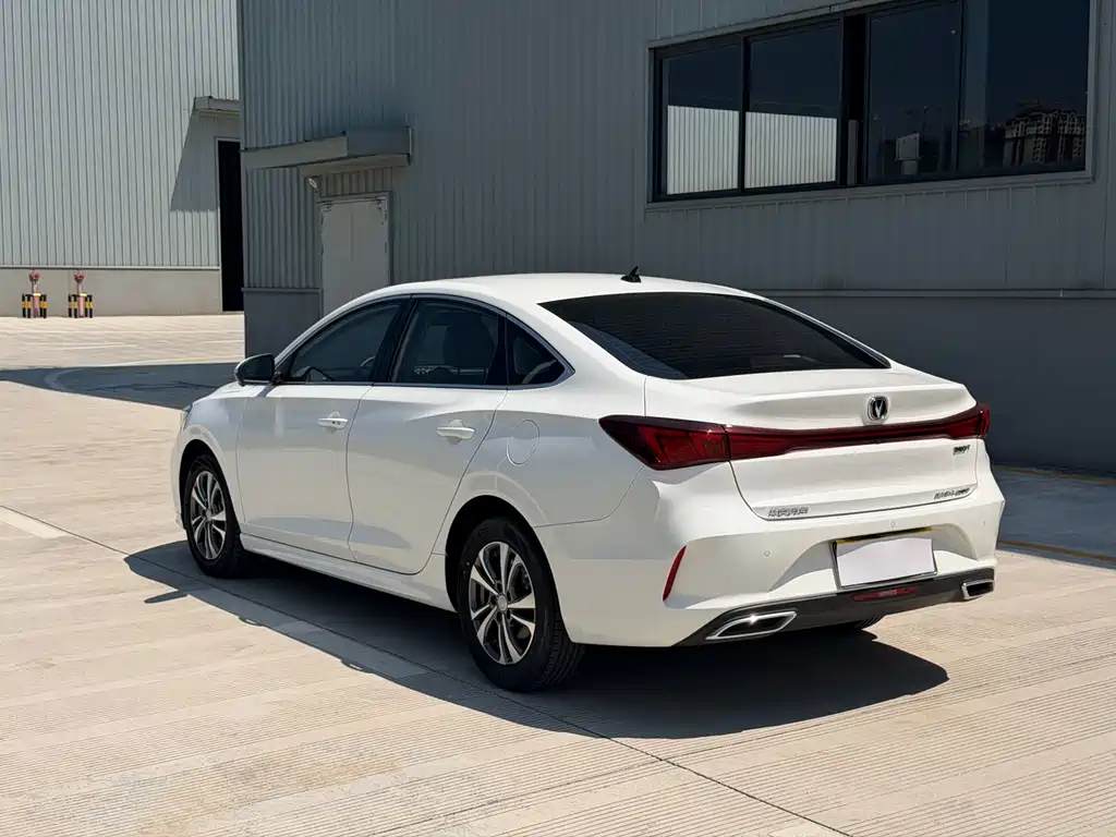 Changan Eado — миниатюра 7
