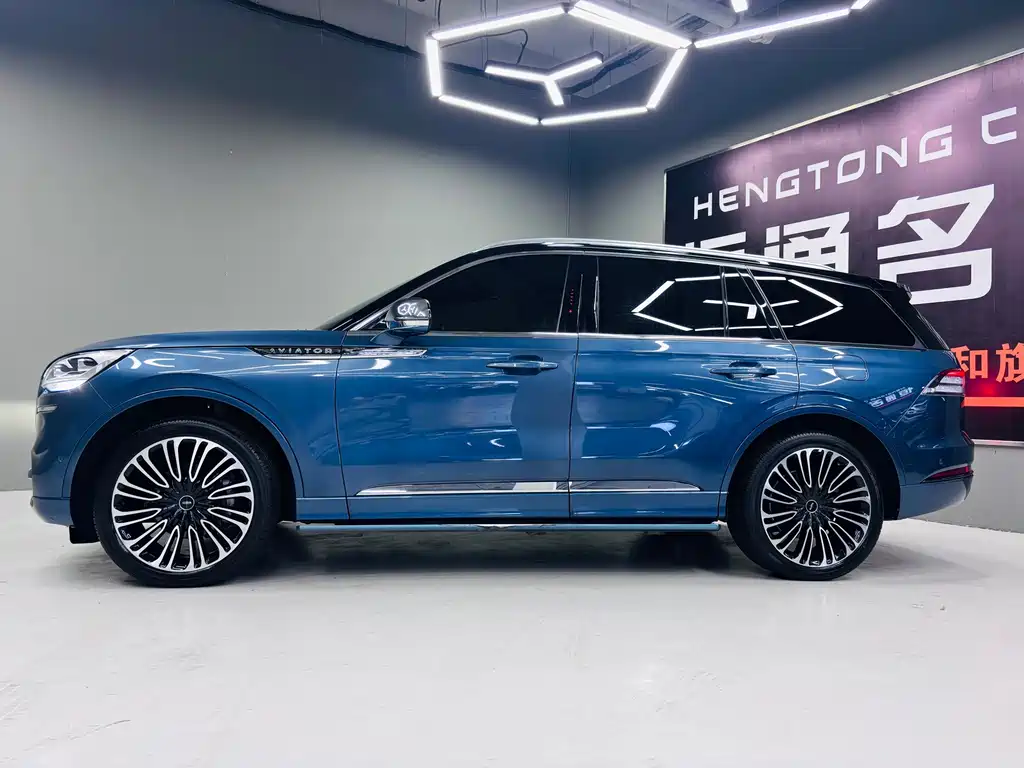 Lincoln Aviator — миниатюра 2