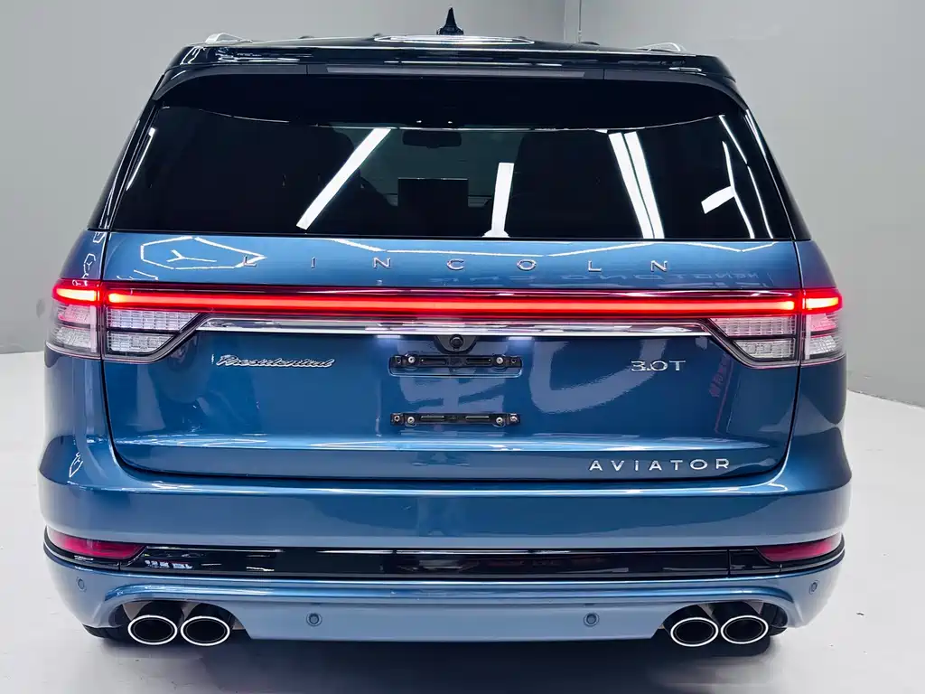 Lincoln Aviator — миниатюра 4