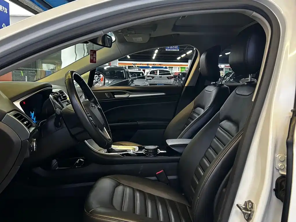 Ford Mondeo — миниатюра 5