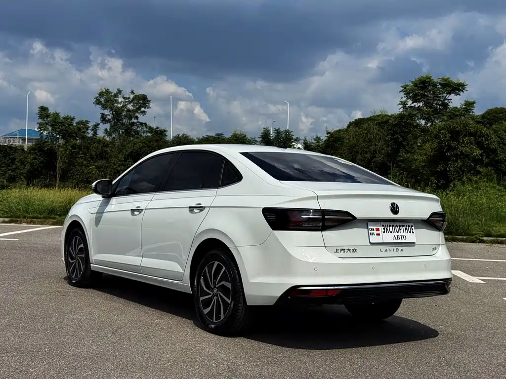 Volkswagen Lavida — миниатюра 7