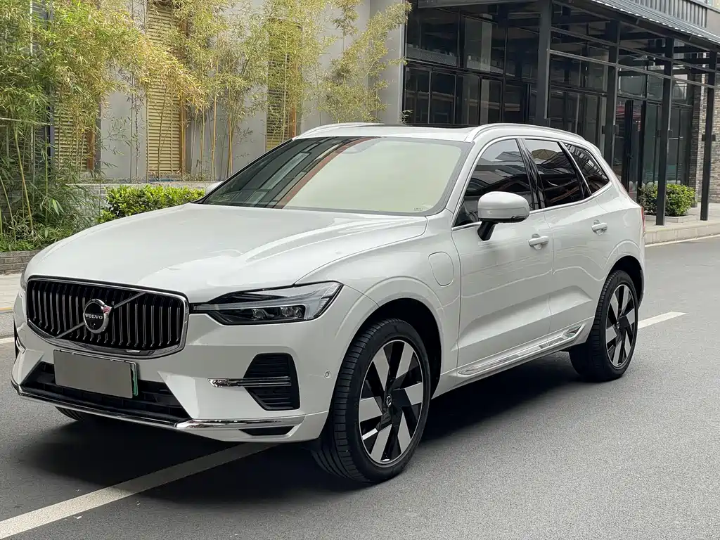 VOLVO XC60 PLUG IN HYBRID