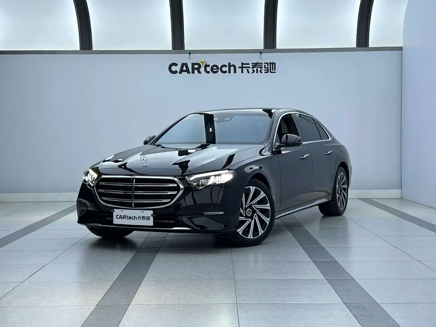 奔驰E级 2025款 E 300 L 豪华型 2025