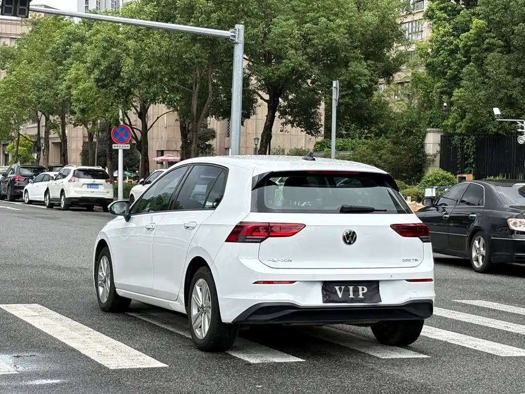 Volkswagen Golf — миниатюра 17