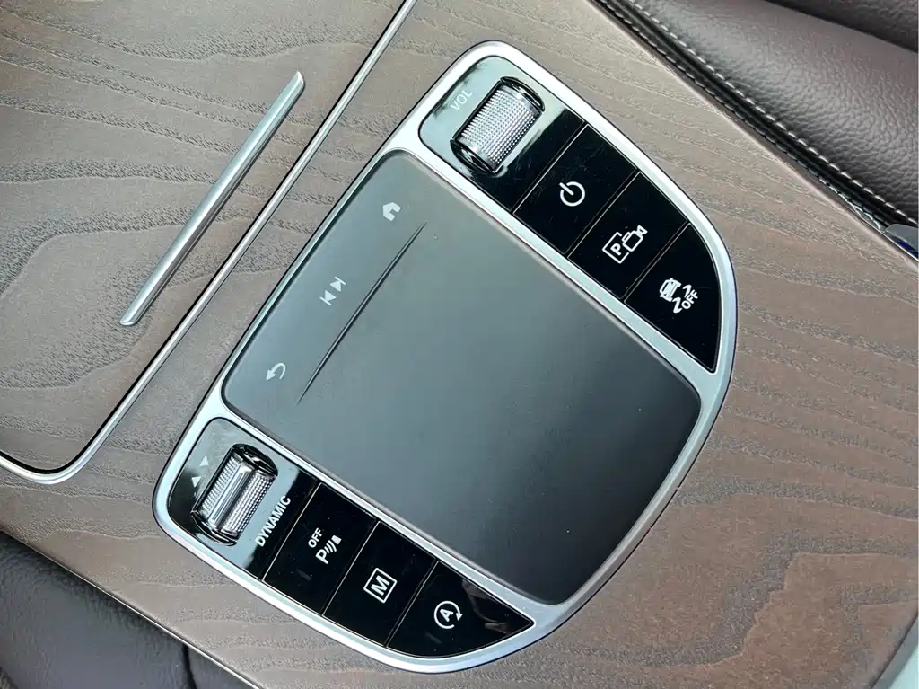 Mercedes-Benz GLC — миниатюра 16