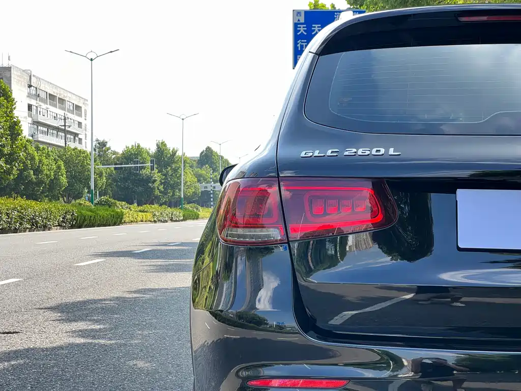 Mercedes-Benz GLC — миниатюра 7