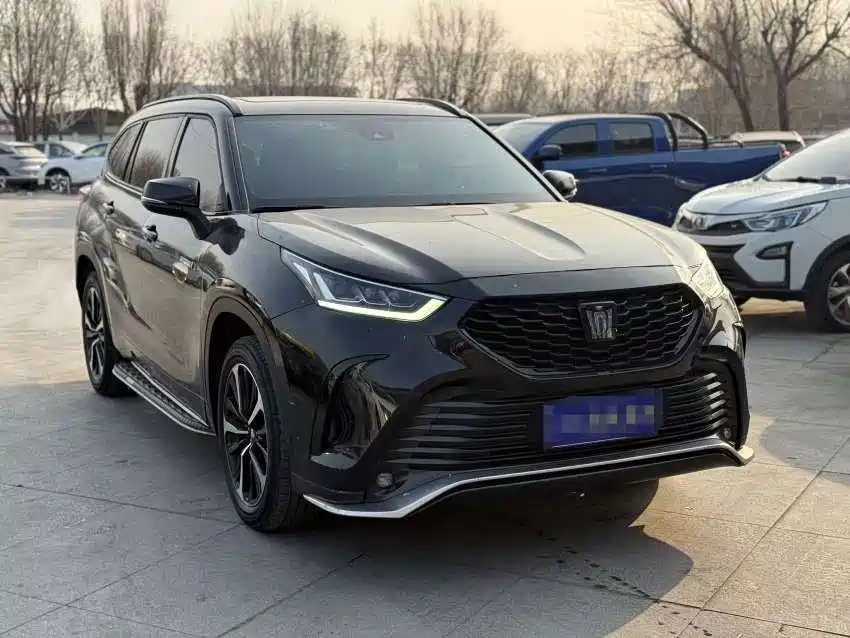 Toyota Crown Kluger — миниатюра 2