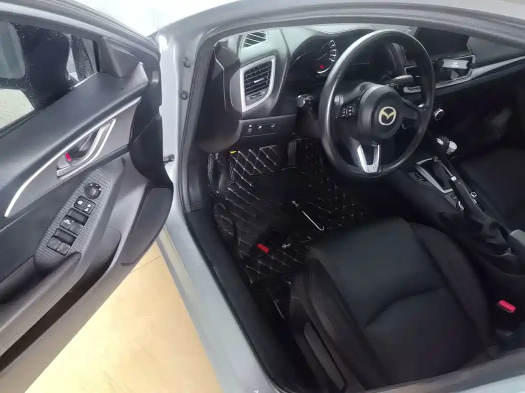 Mazda 3 Axela — миниатюра 16