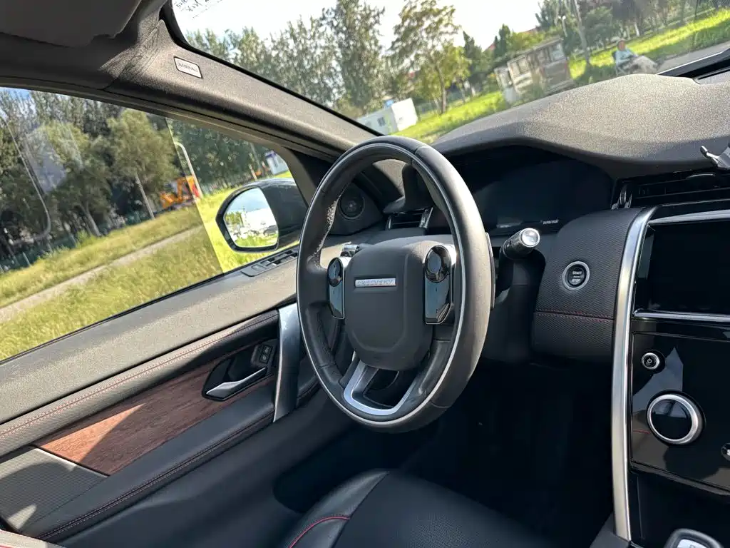 Land Rover Discovery Sport — миниатюра 18
