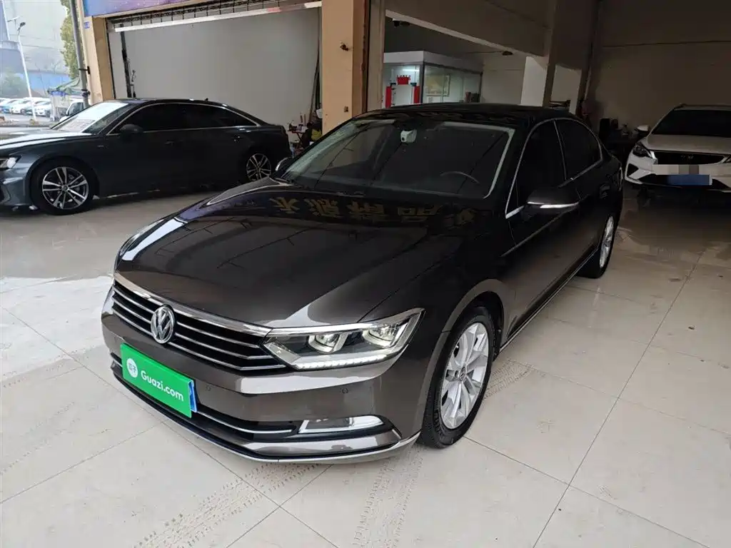 Volkswagen Magotan 2016