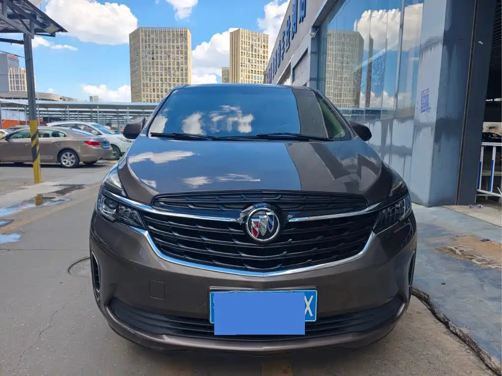 Buick GL8 — миниатюра 2