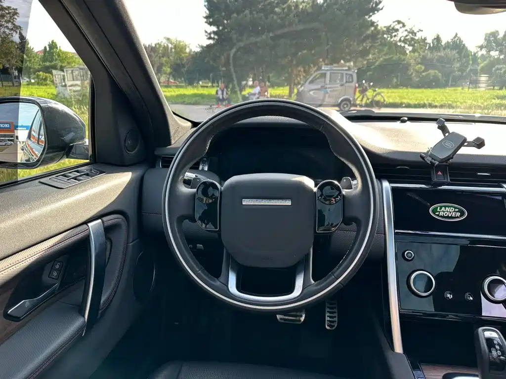 Land Rover Discovery Sport — миниатюра 20