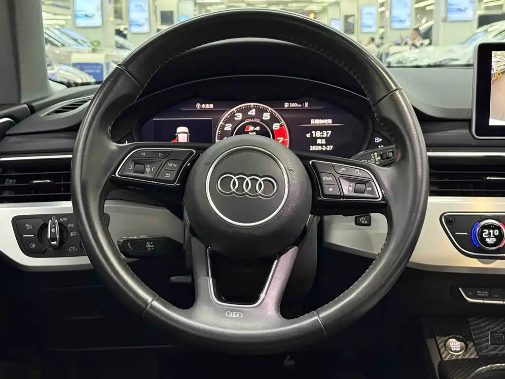 AUDI A4L
