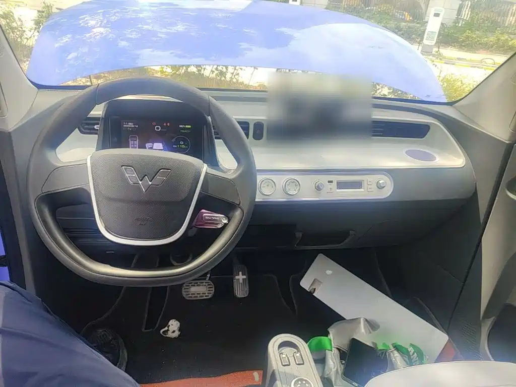 Wuling MINIEV — миниатюра 10