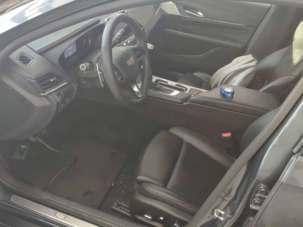 Cadillac CT4 — миниатюра 15