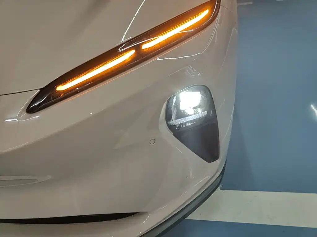 NIO ET5 — миниатюра 24