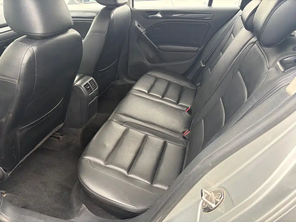 Volkswagen Golf — миниатюра 8